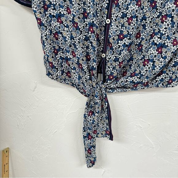 Max Studio Ditsy Floral Blue & Pink Flared Sleeve Tie Front Blouse S - Picture 2 of 9